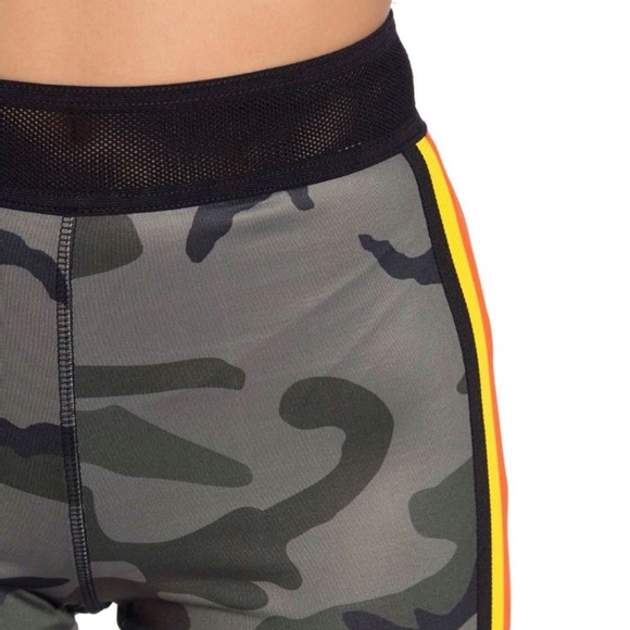 Pam & Gela Biker Shorts Camo Mesh Excl High Rise Army Short Size Large NWT NEW - Picture 6 of 16